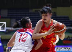 女子篮球教练也嫉妒她。这位20岁的韩国女子篮球