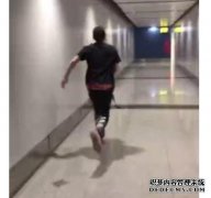 孟美君居然不想成为一个热情的偶像，穿着旧棉