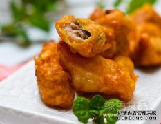 自制炖鱼片做它，它会松脆，多汁，多汁，口感