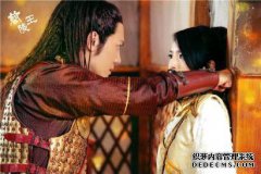 在“兰陵王”电视剧中，政治斗争的王子痛苦不