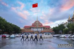 南中国海的第一座珊瑚礁！每天早上，官兵必须