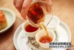 小小的绿色橘子如何制作？外皮是否已去除？