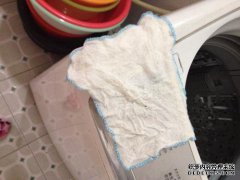 为什么背面有白线？